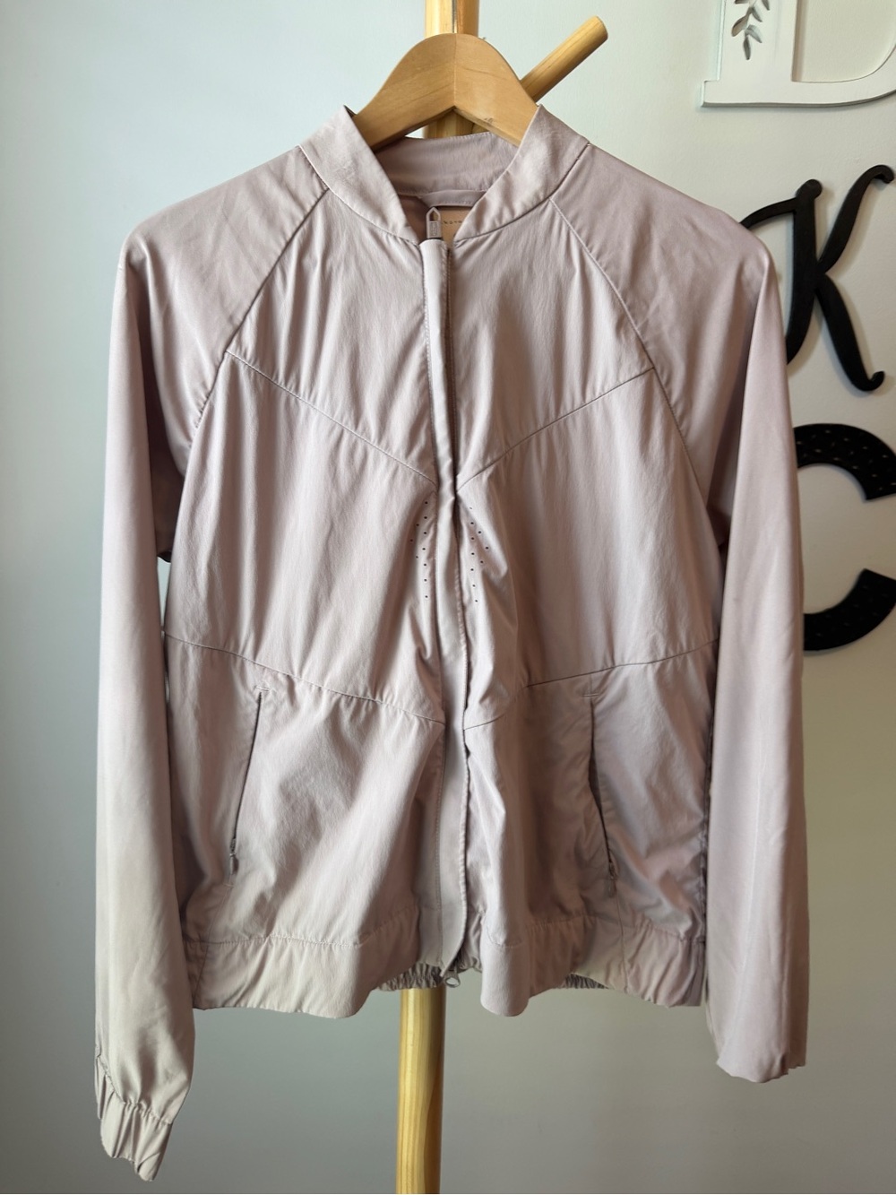 Indigena Lightweight Jacket Women’s Size Small Dusty Rose UPF Full Zip Coat